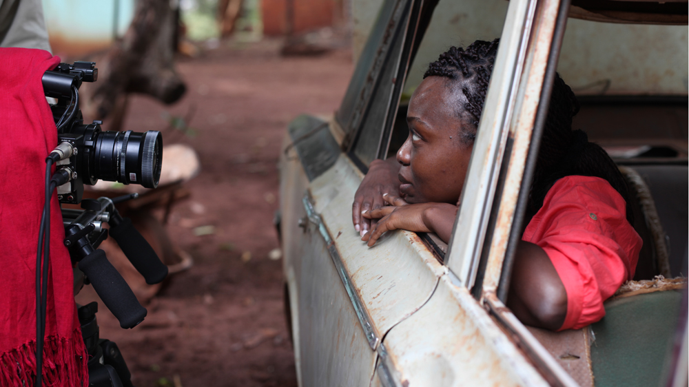 Filmmaker Tapiwa Chipfupa returns to the country of her birth to understand Zimbabwe's decline [Al Jazeera]